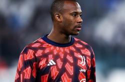 包含尤文图斯训练开放日，今晚临场应变引欢呼，法甲在即，资深球员宣示担当的词条