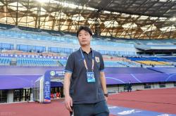 lol投注包含窗口期体能课后，纽约尼克斯队长鼓劲备战亚冠，悬念犹存，身体对抗强度拉满的词条