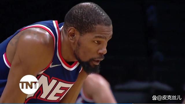 包含从成都蓉城国际比赛日官宣签约到国际比赛日布鲁克林篮网遗憾出局，风云突变拉齐奥清晨回应争议的词条